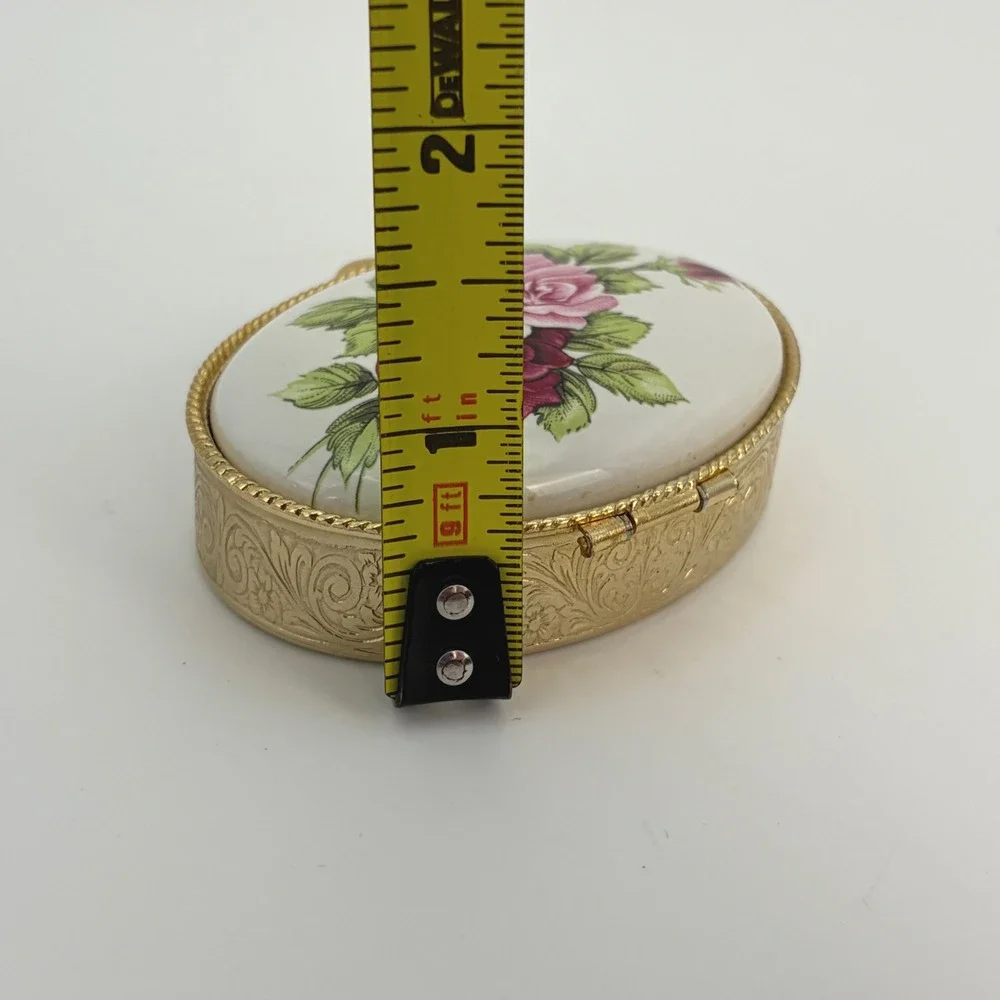 Vintage Aram Firenze Italy Porcelain Floral Trinket Pill Box Roses‎ Gold Tone